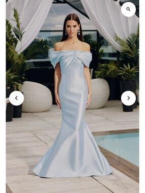 Off-Shoulder Light Blue Mermaid Dress